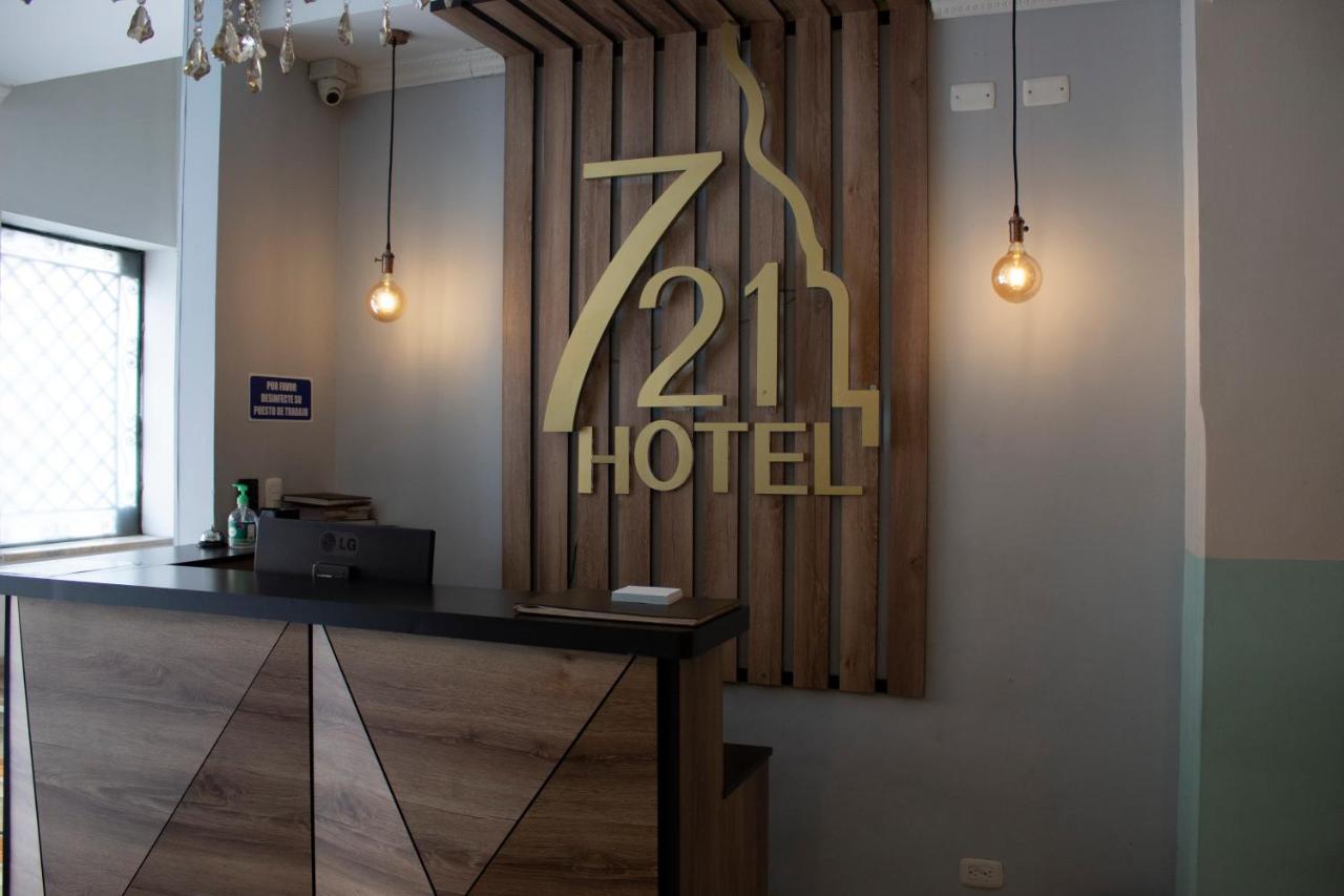 Hotel 721 Pereira Bagian luar foto