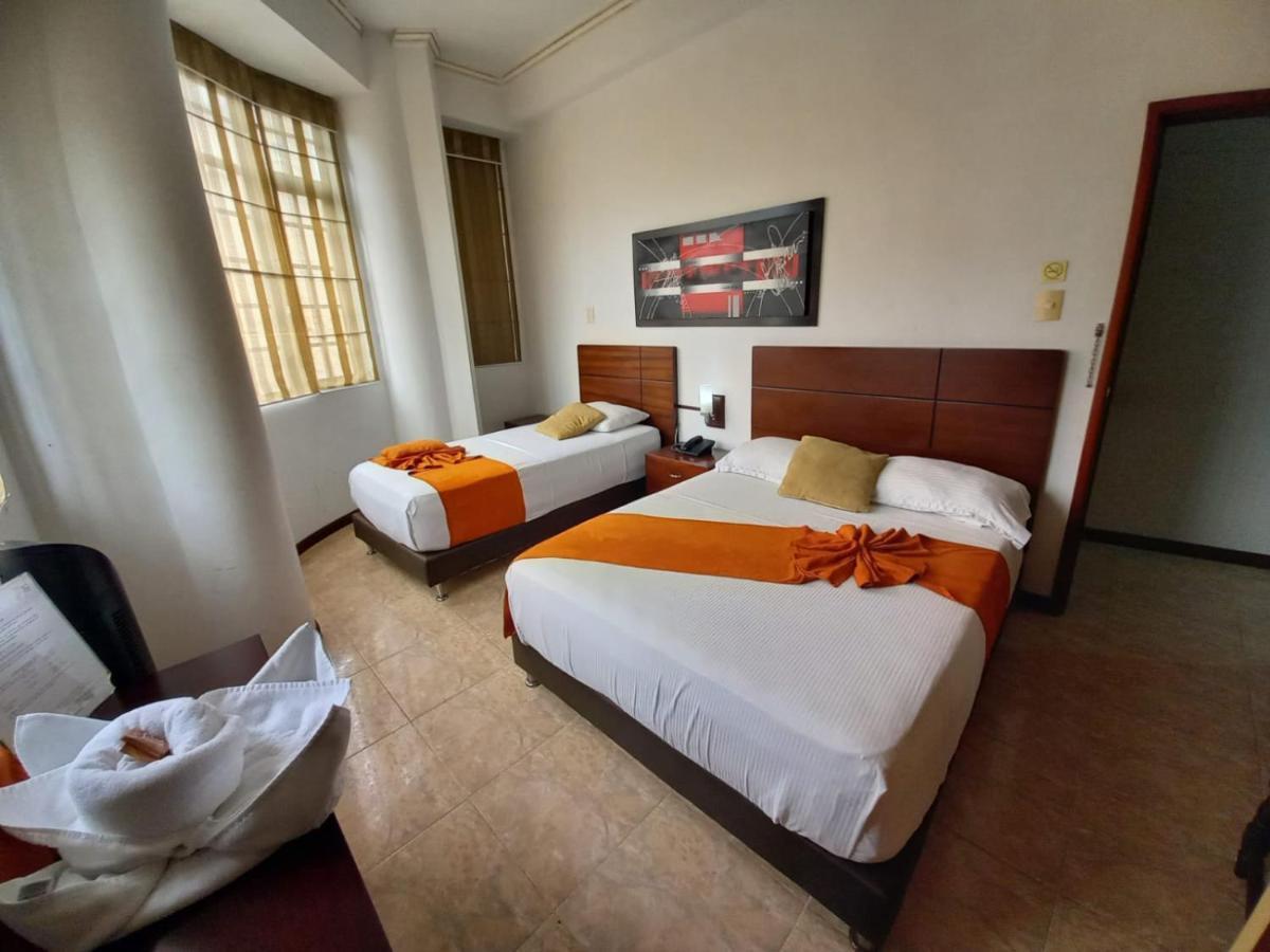 Hotel 721 Pereira Bagian luar foto