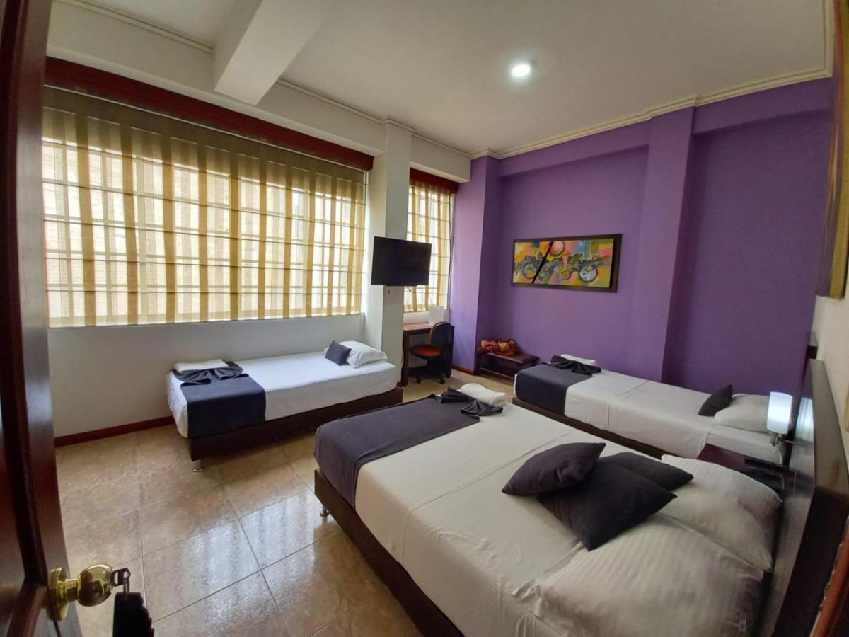 Hotel 721 Pereira Bagian luar foto