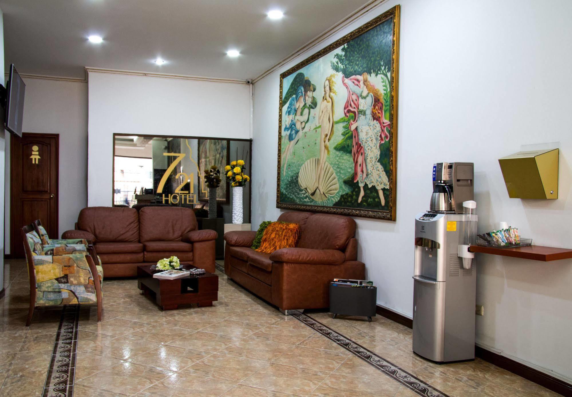 Hotel 721 Pereira Bagian luar foto